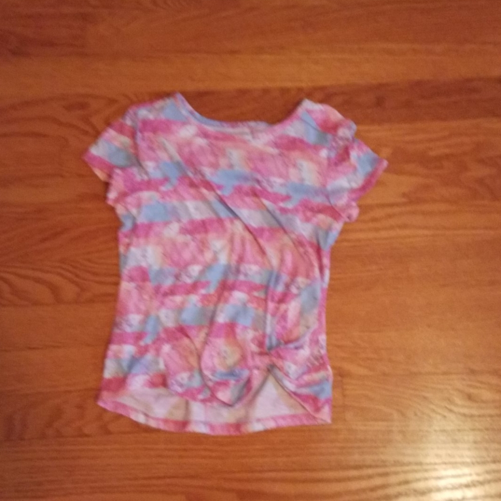 Girls active short sleeve shirt size 7/8